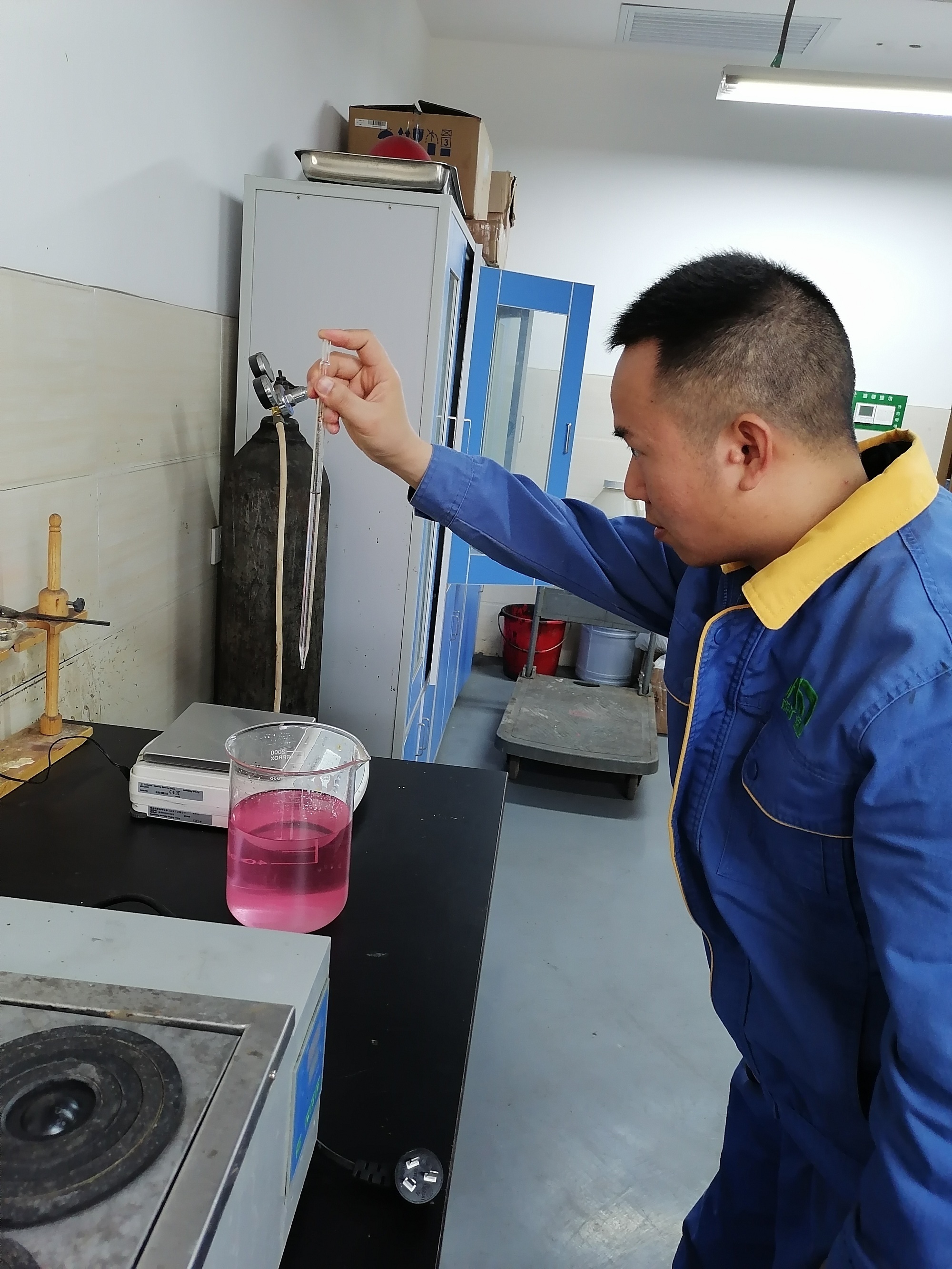 1634521600422170.jpg 胡平.jpg