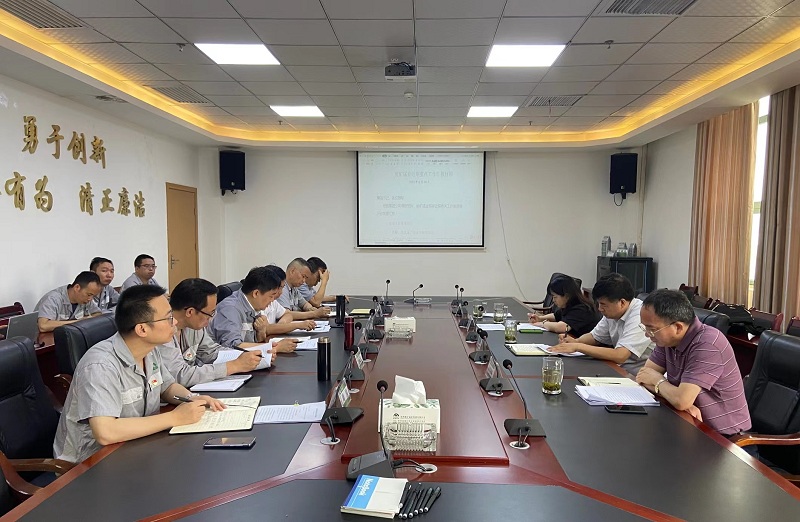 集團公司黨委書記董事長趙震海一行到公司進行調(diào)研 - 副本.jpg