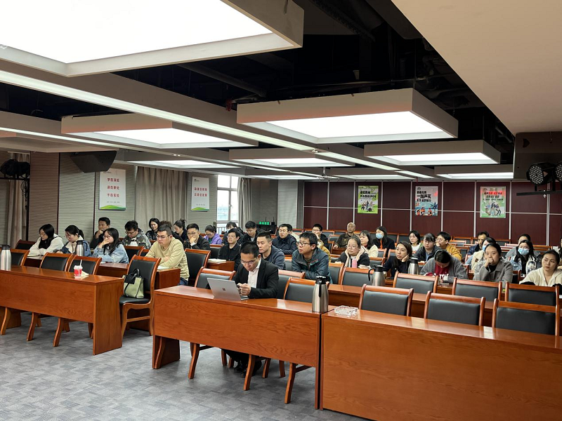 1702980451886458.png 會議圖片1.png