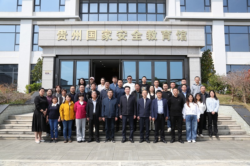 1711960820149089.jpg UR0A2964.JPG