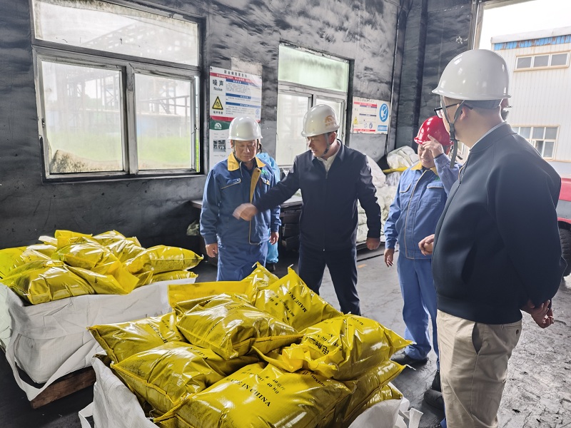 1713434750501602.jpg 李凱總到車間調(diào)研.jpg