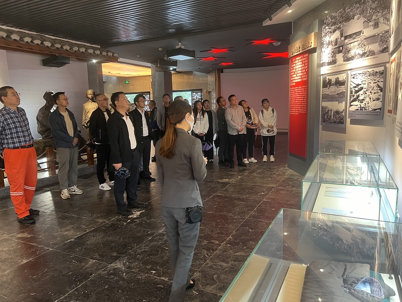 1728543954849015.jpg 8d7ea57dac901845c55ee60465b2f2b.jpg