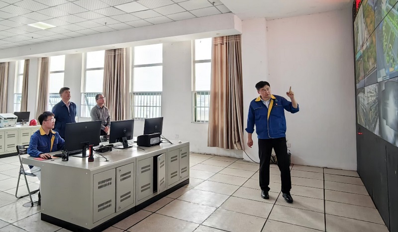 1729677060553382.jpg 趙書記調(diào)研數(shù)字化建設.jpg