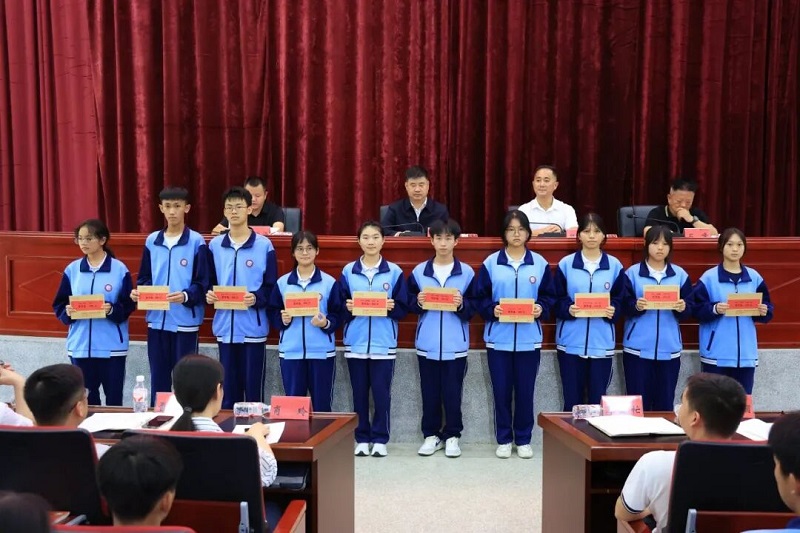 1760411073806719.jpg 6.jpg